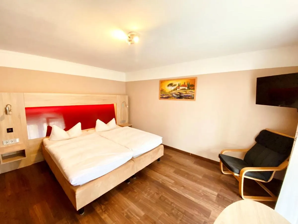 Hotel Garni Kleindienst Ursensollen 3*,  Alemanha