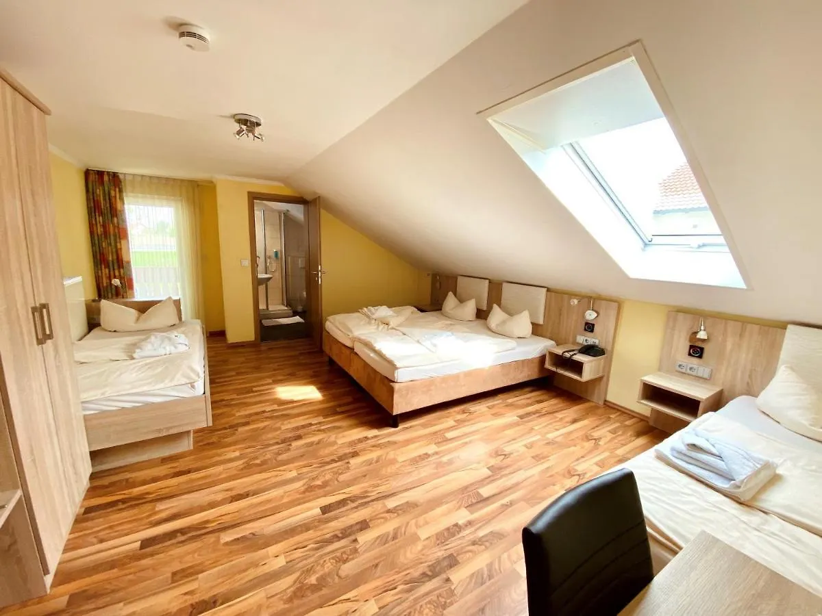 Hotel Garni Kleindienst Ursensollen